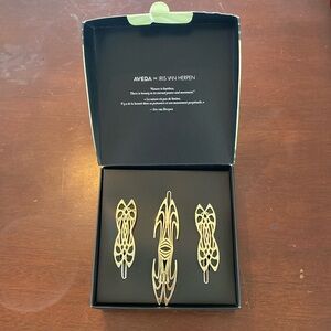 Brand new Aveda Henosis hair pin set